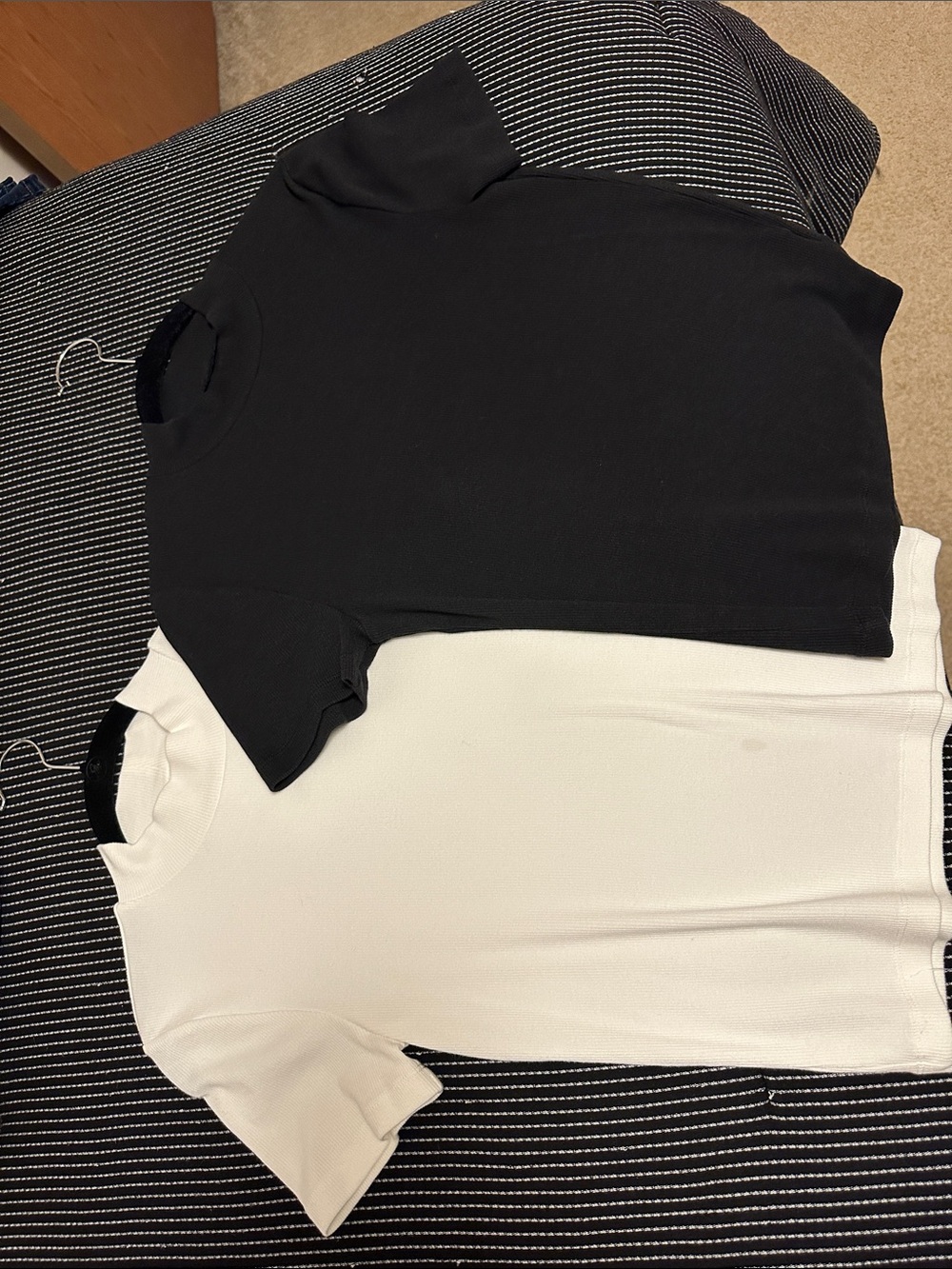 Women’s Ribbed Mock Neck Modern Tees